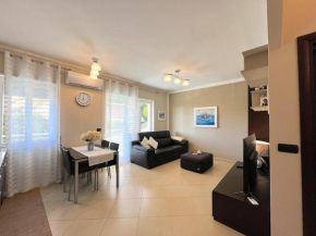 Acadamis EMA'S HOUSE - Sanremo